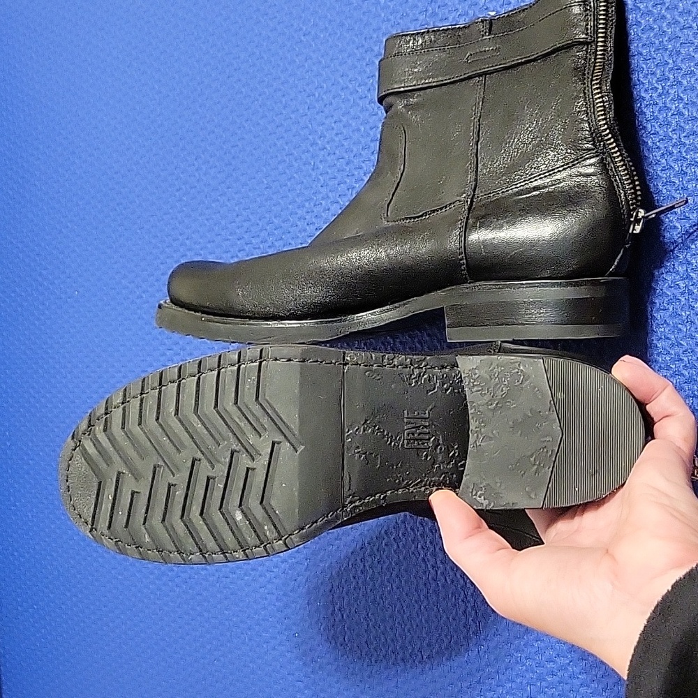 Womens Frye boots size 10 black
